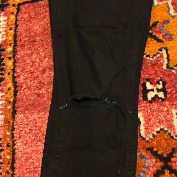 Madewell black distressed skinny jeans - Picture 3 of 5